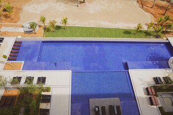 Roxy Beach Apartment,,3 star