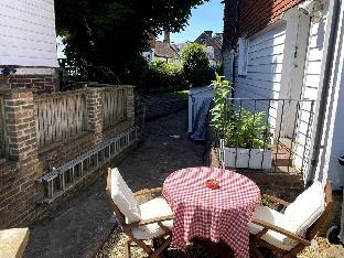 chestnut tree cottage