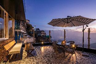 zostel mussoorie mall road