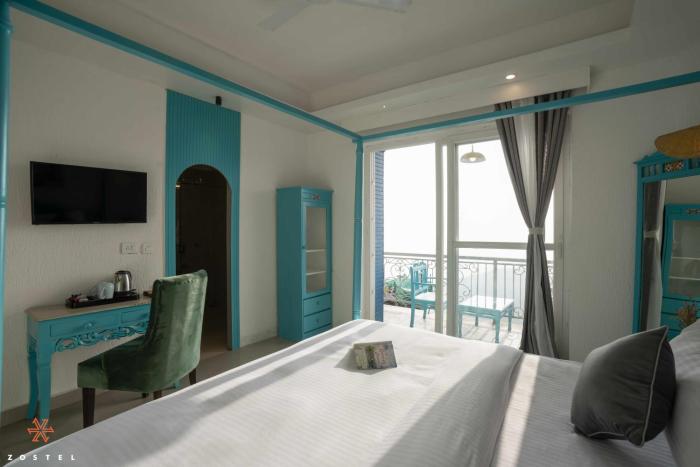 zostel mussoorie mall road