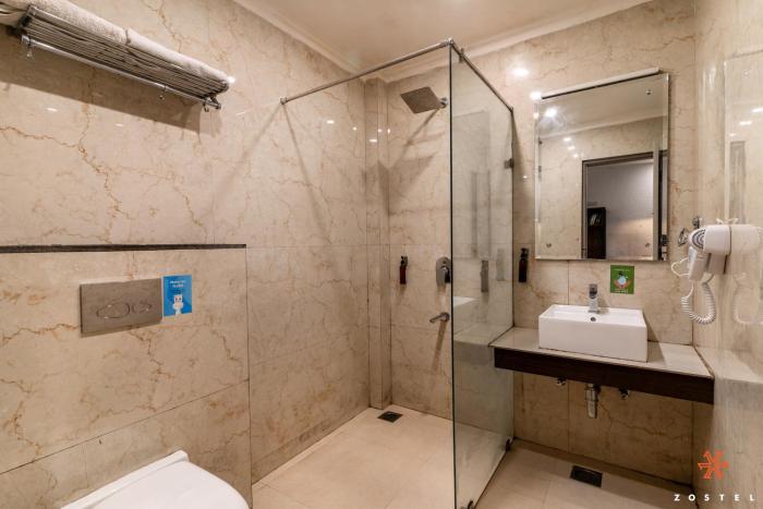 zostel mussoorie mall road