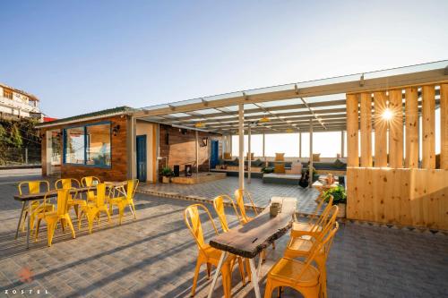 Zostel Mussoorie (Mall Road),,3 star