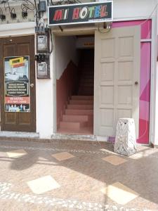 mi hotel 2 dungun
