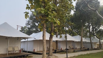 praveg tent city ayodhya brahmakund