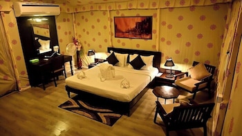 praveg tent city ayodhya brahmakund