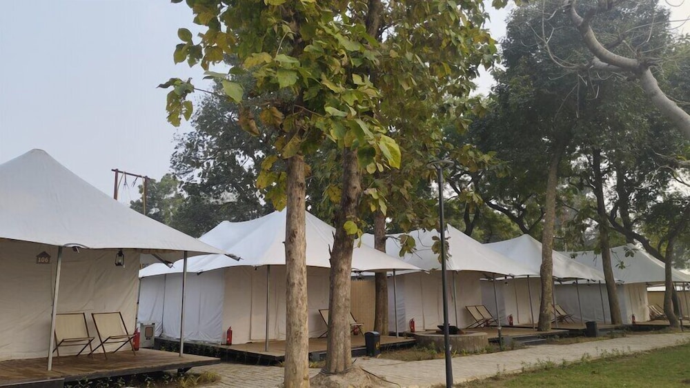 praveg tent city ayodhya brahmakund
