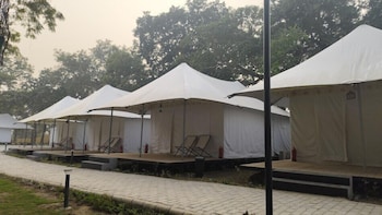 praveg tent city ayodhya brahmakund