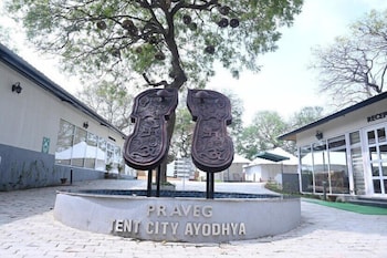 praveg tent city ayodhya brahmakund