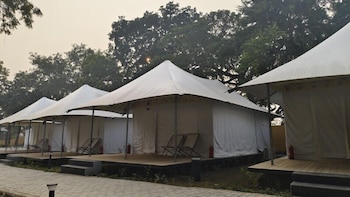 praveg tent city ayodhya brahmakund