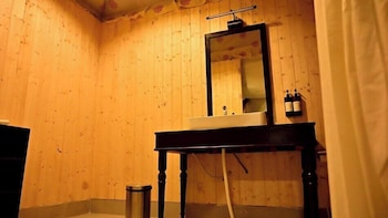 praveg tent city ayodhya brahmakund