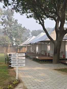 praveg tent city ayodhya brahmakund