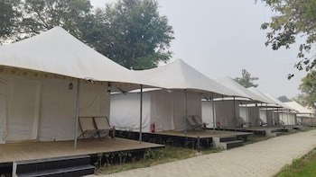 praveg tent city ayodhya brahmakund