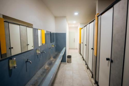 traveler hostel