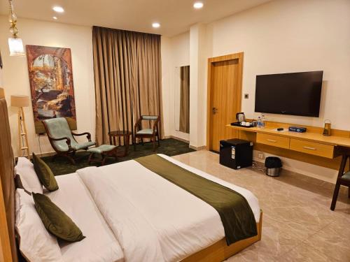 Labels Hotel,,4 star