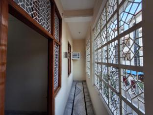 shri niwaas guest house