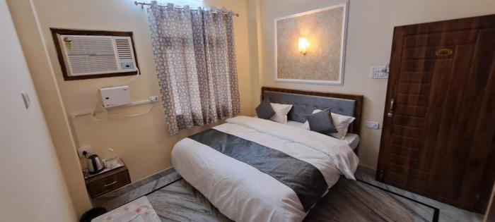 shri niwaas guest house