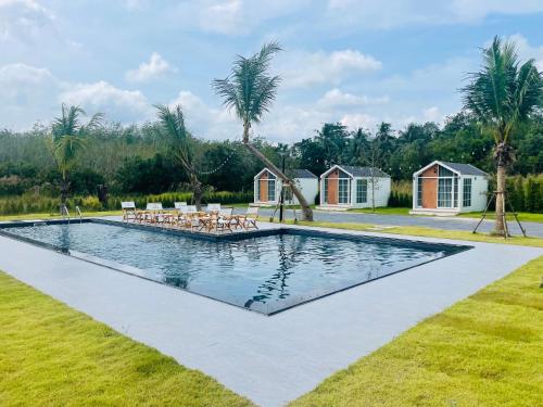 the landmark resort and villa