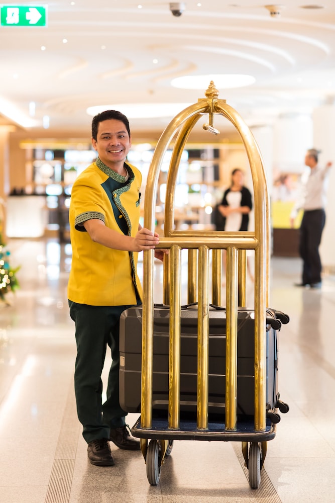 holiday inn bangkok by ihg