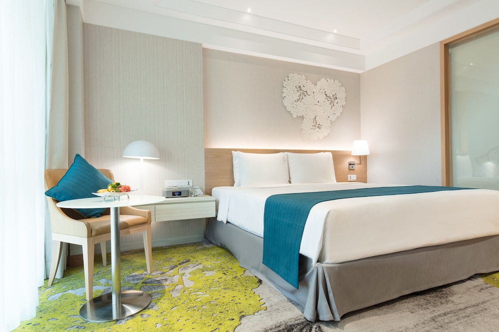 holiday inn bangkok by ihg