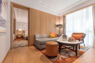 holiday inn bangkok by ihg
