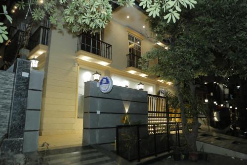 The Blue Vista Hotel,,4 star