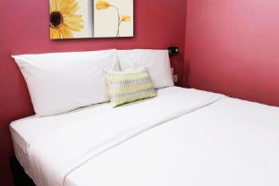 Glow Hotel,,3 star