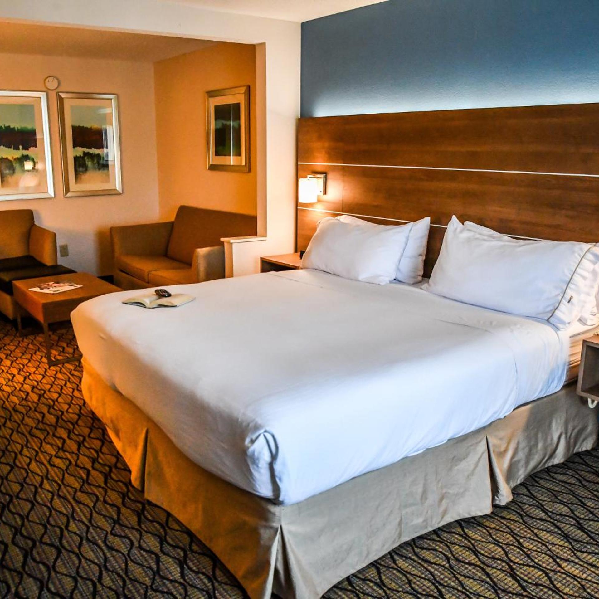 holiday inn express hotel and suites concord by ihg
