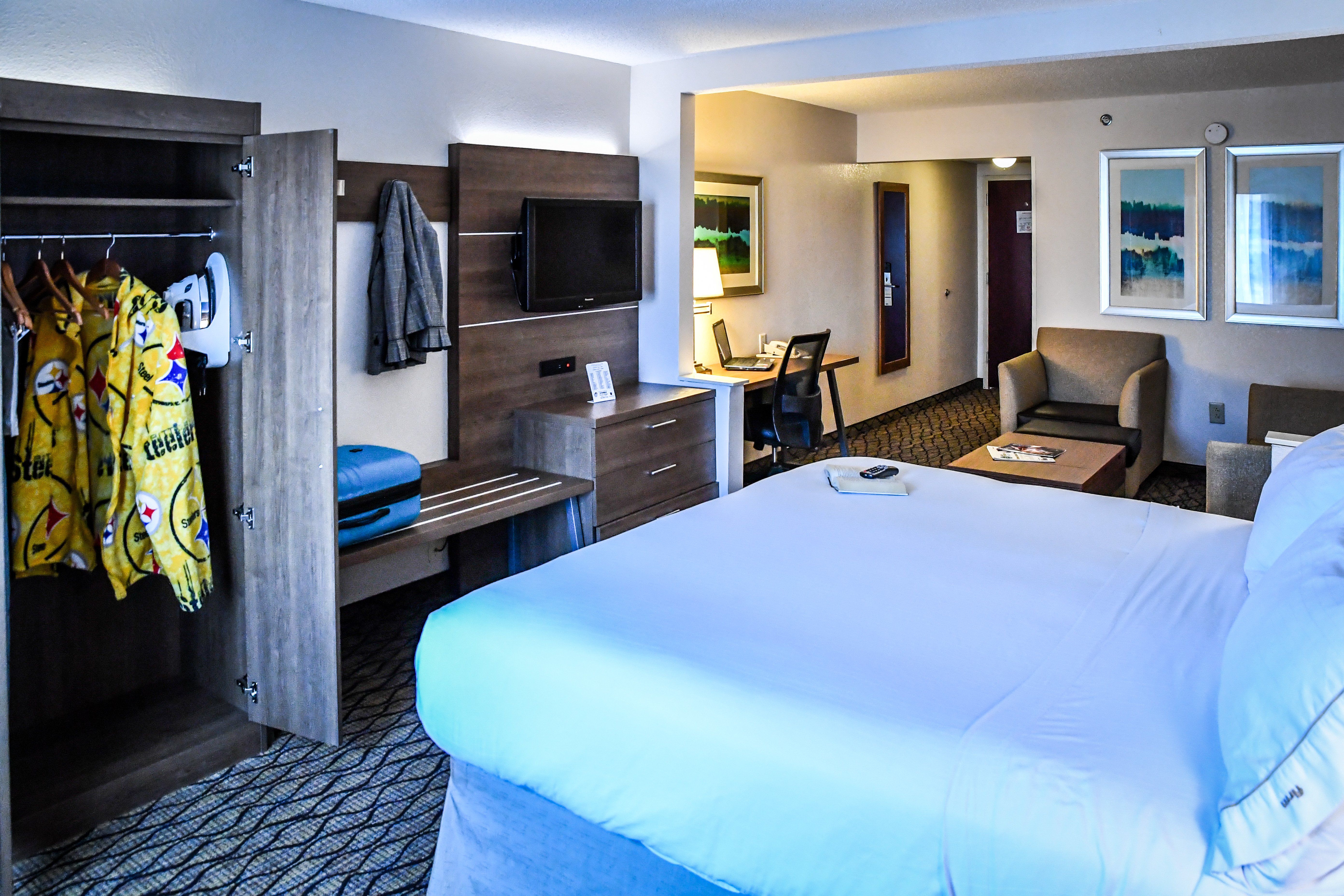 holiday inn express hotel and suites concord by ihg