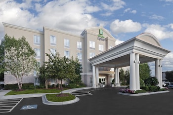 holiday inn express hotel and suites concord by ihg