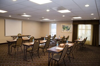 holiday inn express hotel and suites concord by ihg