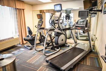 holiday inn express hotel and suites concord by ihg