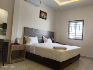 redfox hotel t nagar