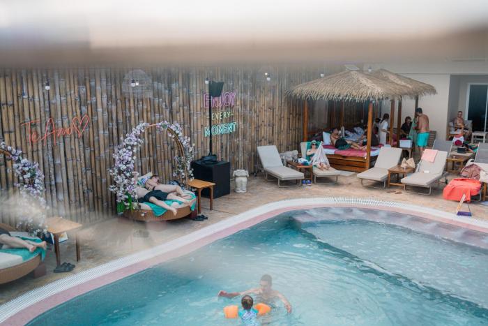 love beach club