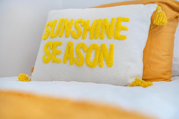 central 2 bedroom house parking