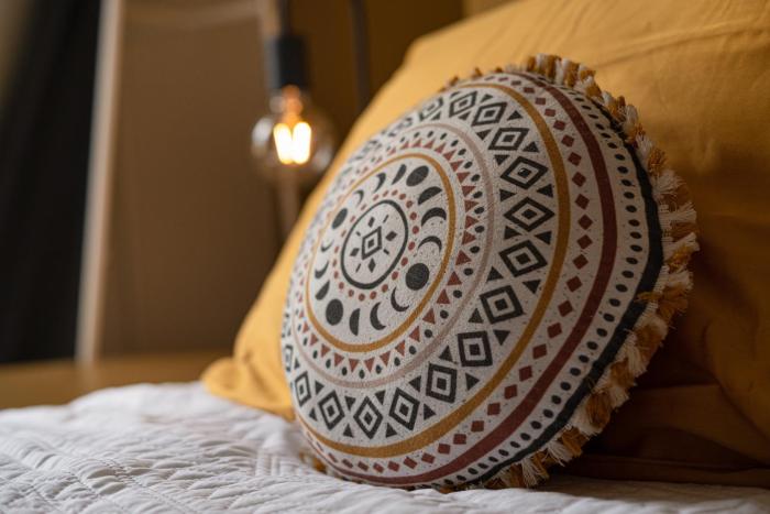 central 2 bedroom house parking