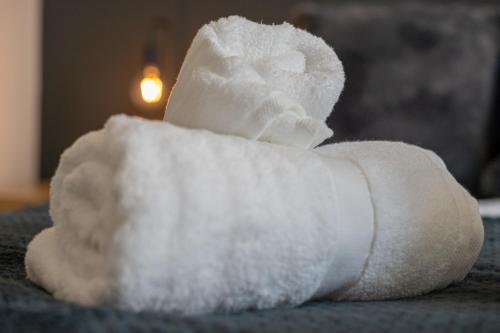 central 2 bedroom house parking