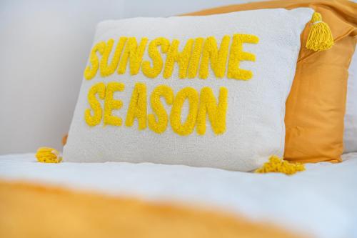 central 2 bedroom house parking