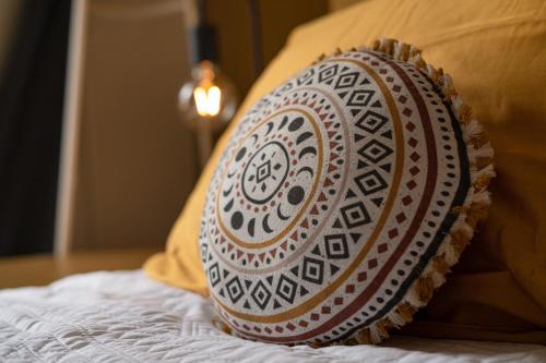 central 2 bedroom house parking