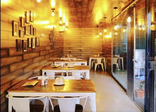 hotel the glory near delhi airport