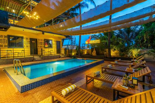 whoopers boutique morjim