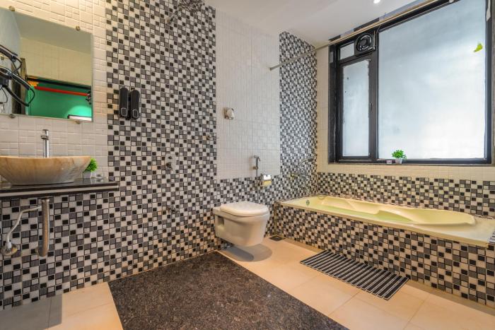 whoopers boutique morjim