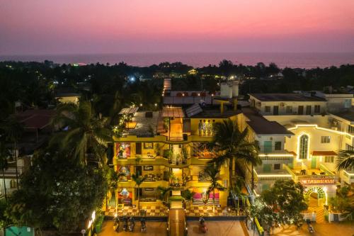 Whoopers Boutique, Morjim,,3 star