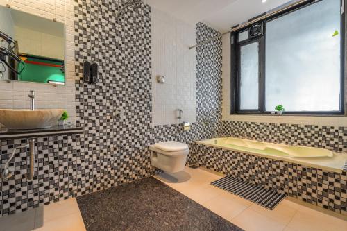 whoopers boutique morjim