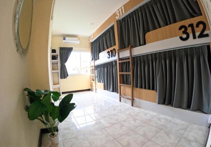 kpop hostel