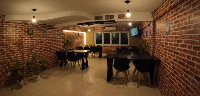 kpop hostel