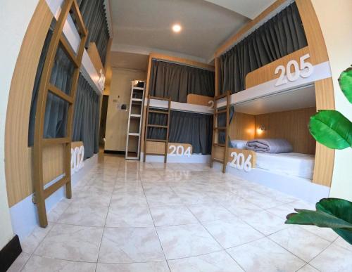 kpop hostel