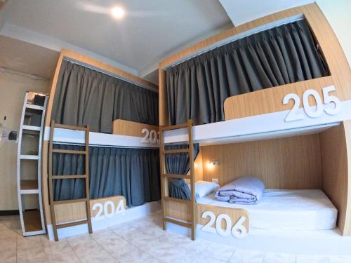 kpop hostel