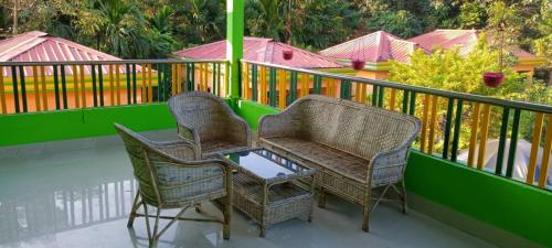 prakritineerh jungle resort