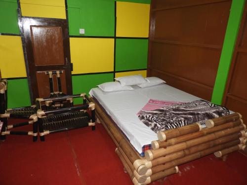 prakritineerh jungle resort