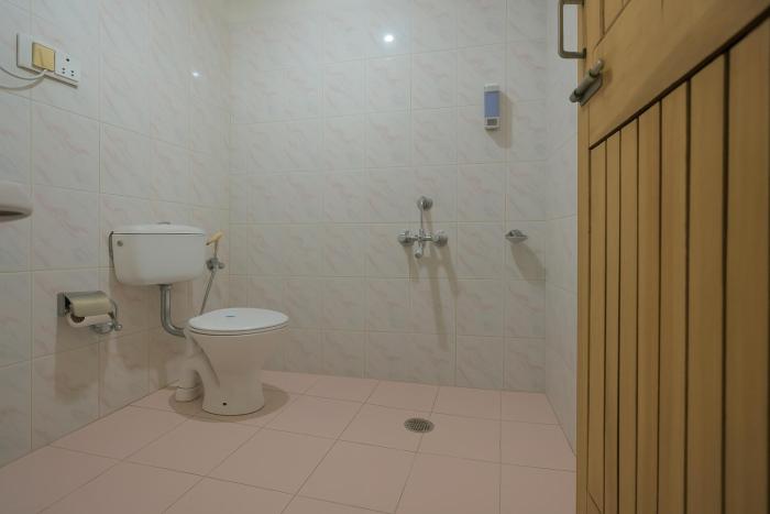 beholden stay and cafe